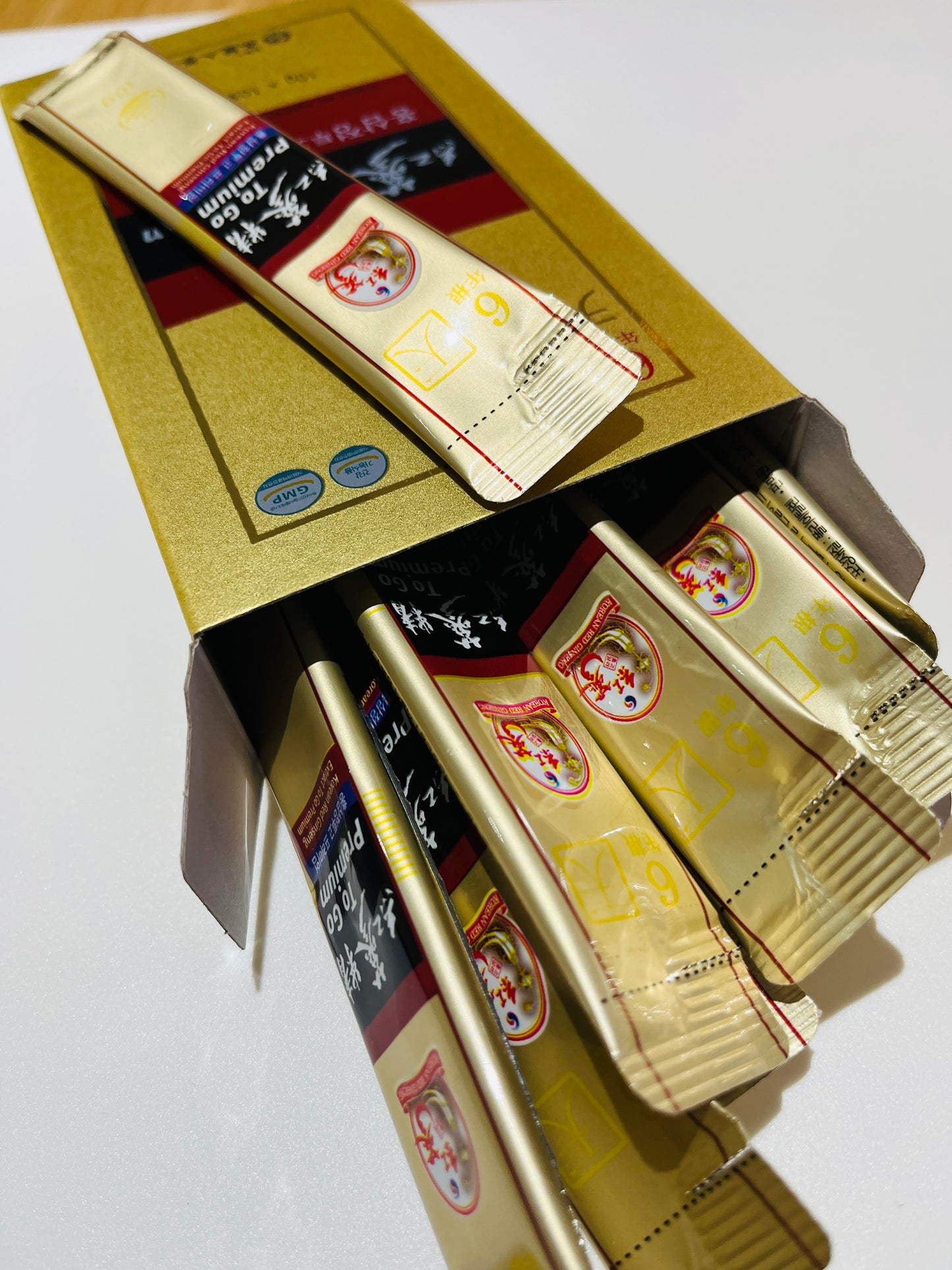 Korean RED Ginseng Extract ToGo Premium - Energy Shot, Ginseng Saponin GINSENOSIDE Natural Super Food (10g x 10 Sticks)